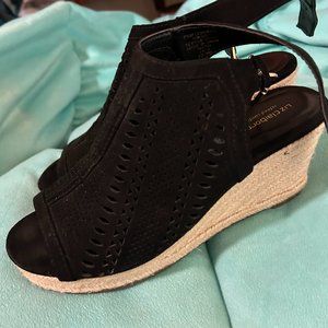Liz Clayborn Black Suede Stacked heel sandals